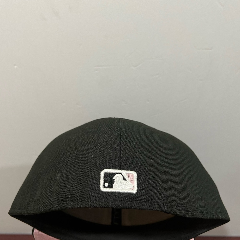 New Era, 59Fifty Fitted Hat, New York Yankees, Dominican Republic Flag, Black - Picture 6 of 10